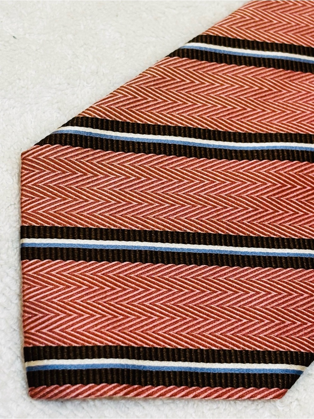 Brand New High Quality Stylish Tie By Webb LTD